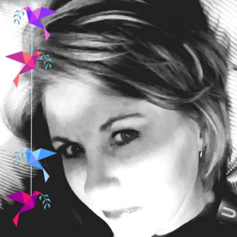 Meet your Posher, Debbi lyn